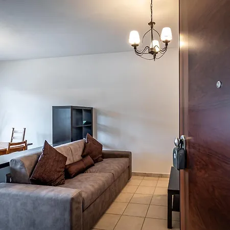 Yd Settimello With Parking アパート *